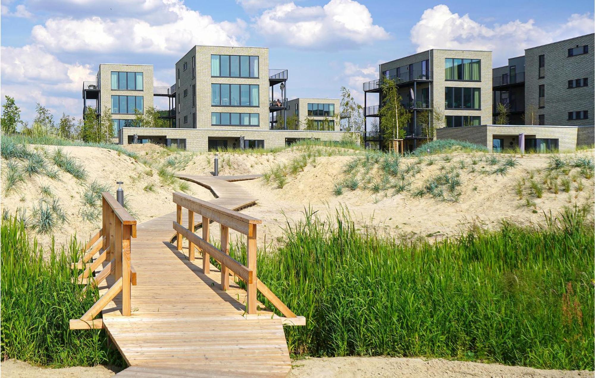 Beach Front Apartment In Lembruch-Duemmer See Exteriör bild
