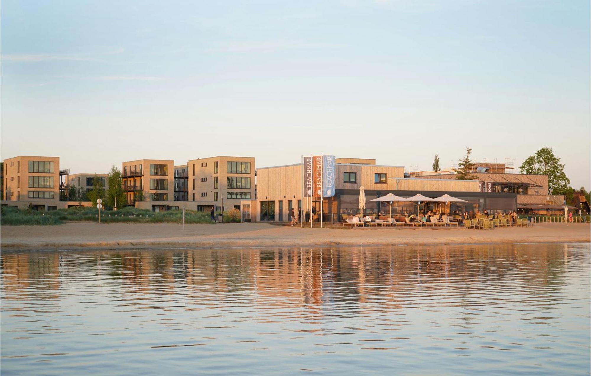 Beach Front Apartment In Lembruch-Duemmer See Exteriör bild