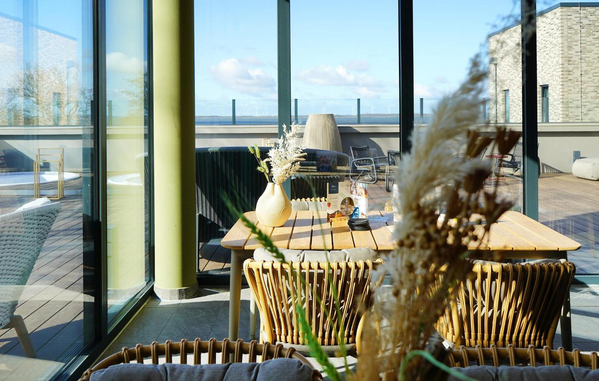 Beach Front Apartment In Lembruch-Duemmer See Exteriör bild
